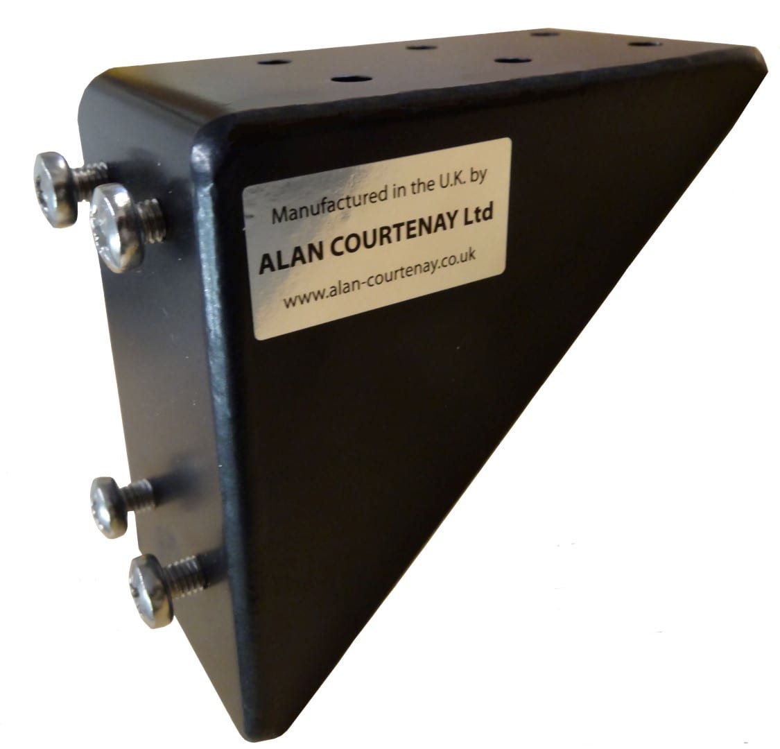 Under bar drip tray bracket web